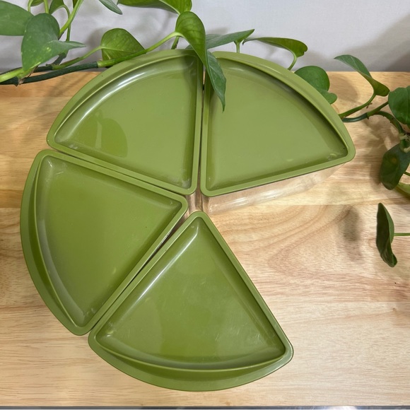 Vintage Rubbermaid Avocado Green Set of 5 Retro Food Storage Containers - Picture 2 of 6